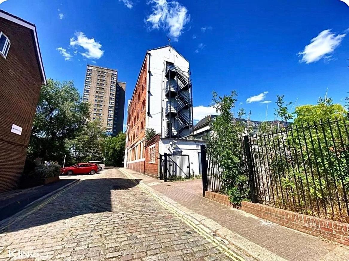 Aylward S14, Near Centre And Gunwharf Quays Appartement